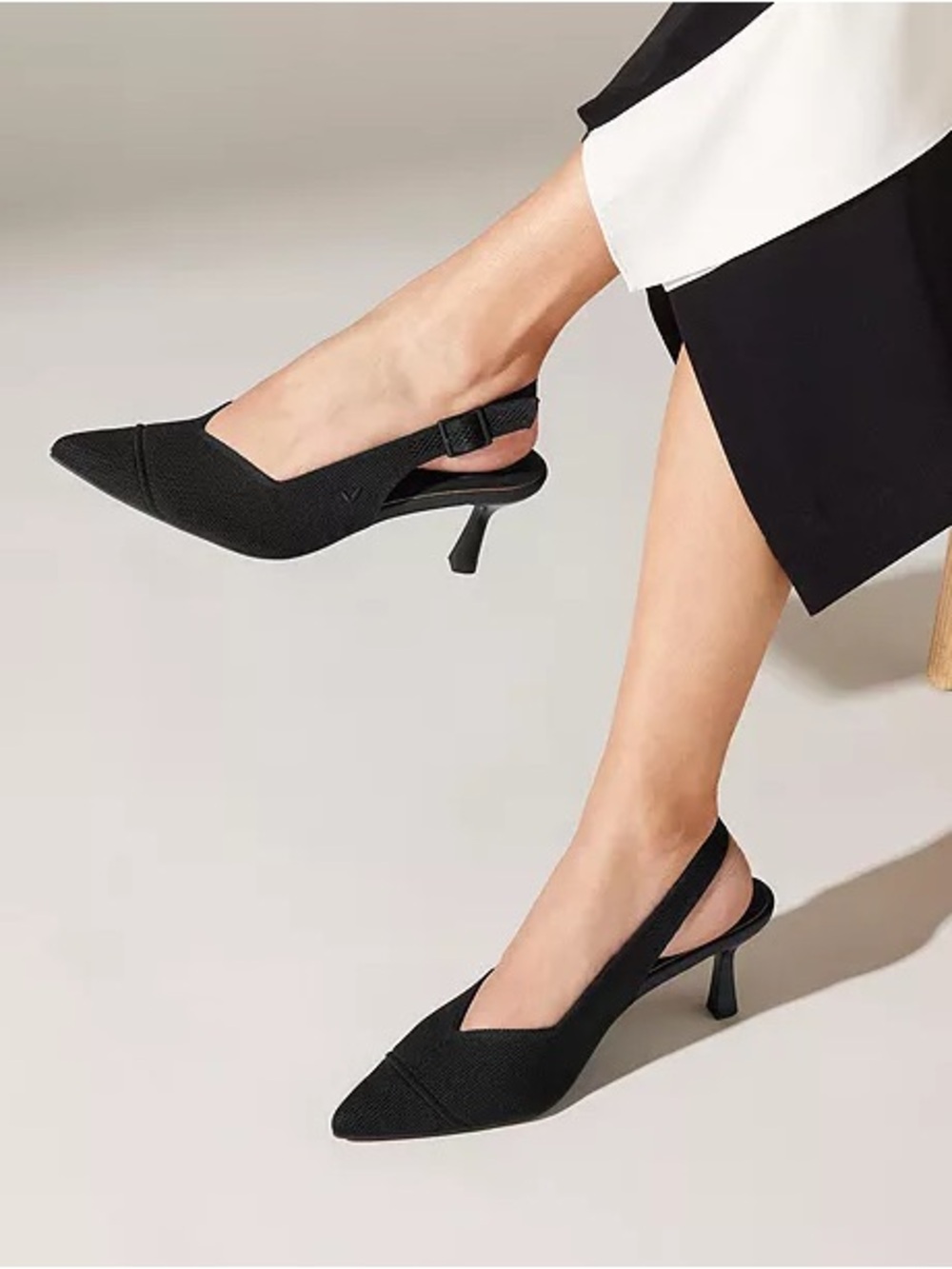 Women's Addison Pointed-Toe Slingback Heels Sandals EU 37 Black Comfort Soles
